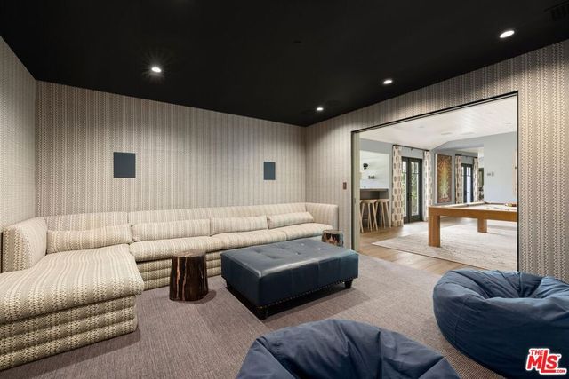 521 Amalfi Drive, Pacific Palisades, CA 90272