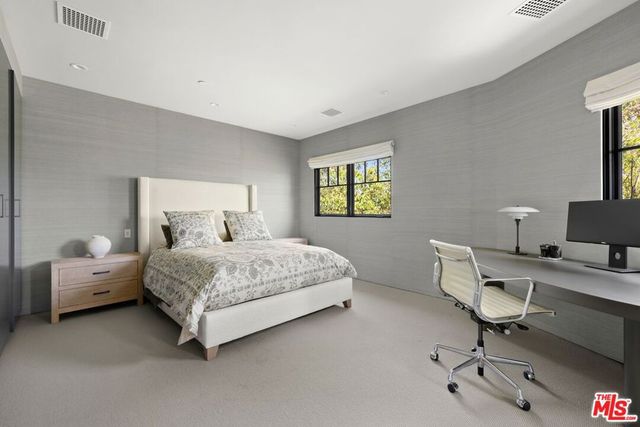 521 Amalfi Drive, Pacific Palisades, CA 90272