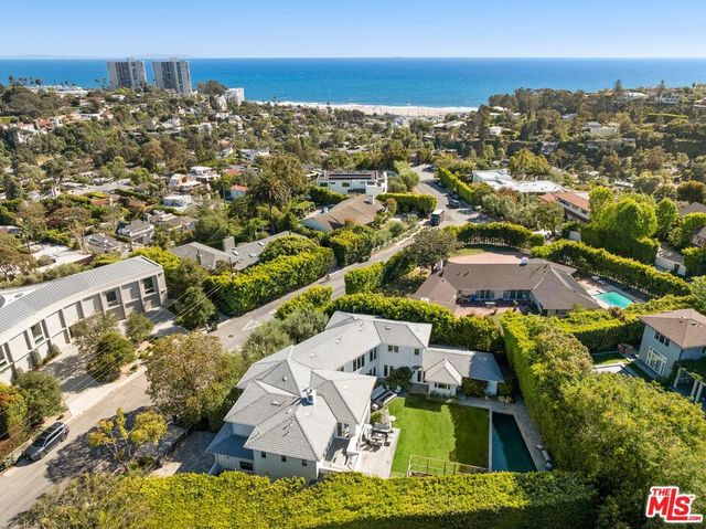 521 Amalfi Drive, Pacific Palisades, CA 90272
