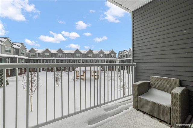 3951 Trailwaycommons Circle, Auburn Hills, MI 48326