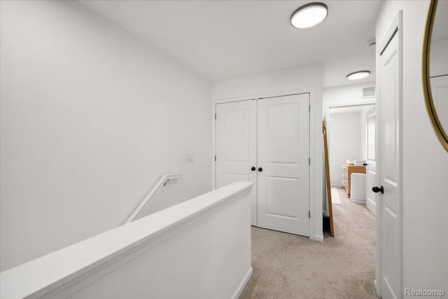 3951 Trailwaycommons Circle, Auburn Hills, MI 48326