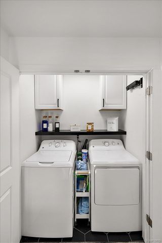 3951 Trailwaycommons Circle, Auburn Hills, MI 48326