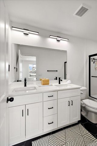 3951 Trailwaycommons Circle, Auburn Hills, MI 48326