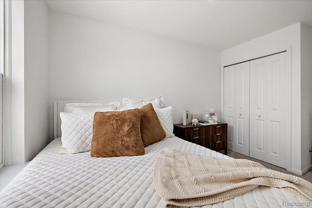 3951 Trailwaycommons Circle, Auburn Hills, MI 48326