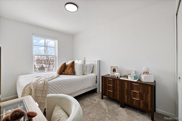 3951 Trailwaycommons Circle, Auburn Hills, MI 48326