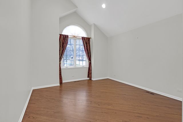 141 Manchester Court, Buffalo Grove, IL 60089