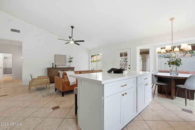 7756 W HEARN Road, Peoria, AZ 85381