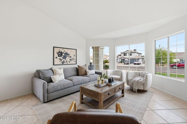 7756 W HEARN Road, Peoria, AZ 85381