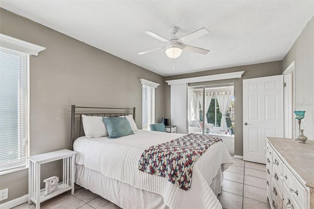 216 176TH AVENUE E, Redington Shores, FL 33708