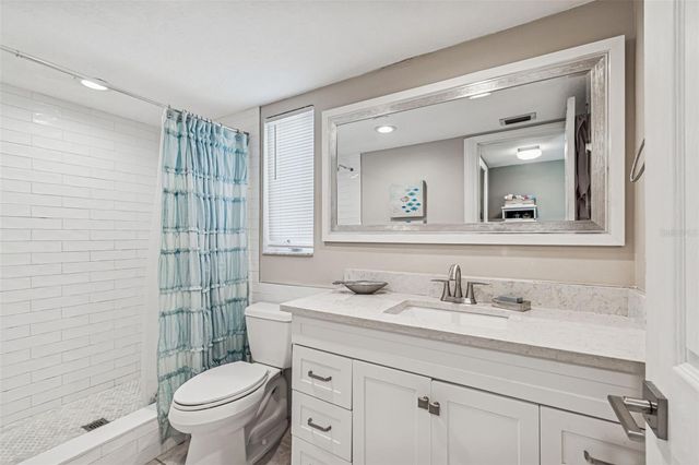 216 176TH AVENUE E, Redington Shores, FL 33708