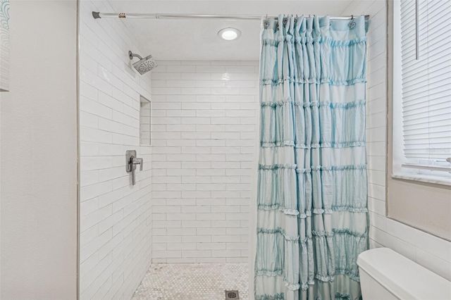 216 176TH AVENUE E, Redington Shores, FL 33708