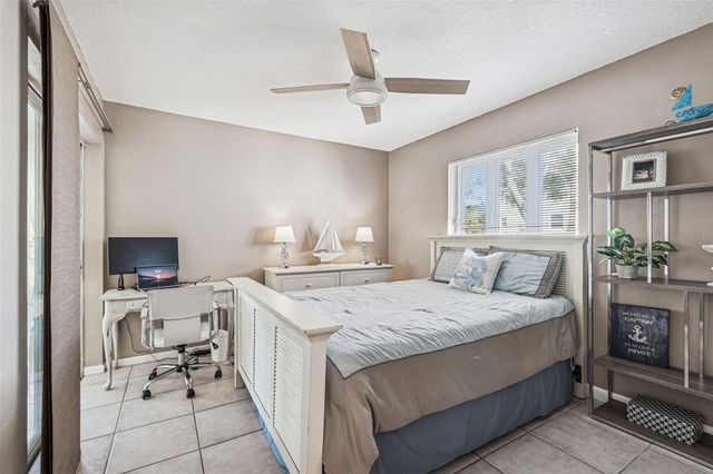 216 176TH AVENUE E, Redington Shores, FL 33708