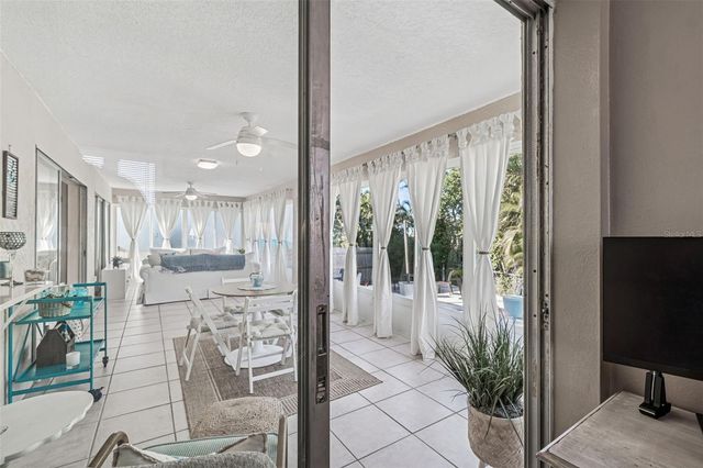 216 176TH AVENUE E, Redington Shores, FL 33708