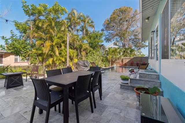 216 176TH AVENUE E, Redington Shores, FL 33708