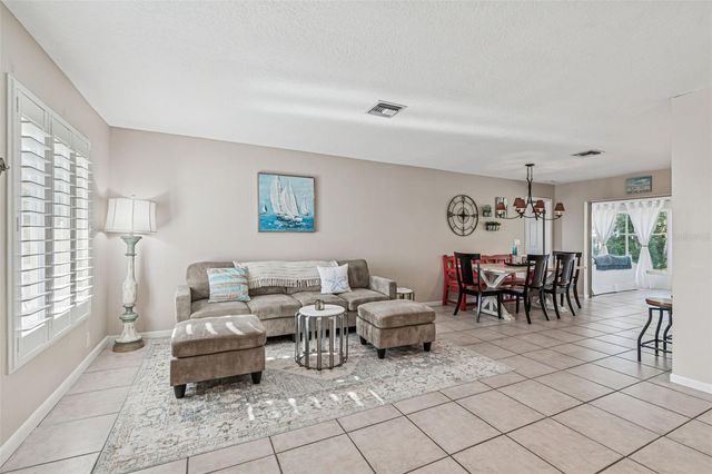 216 176TH AVENUE E, Redington Shores, FL 33708