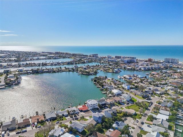 216 176TH AVENUE E, Redington Shores, FL 33708