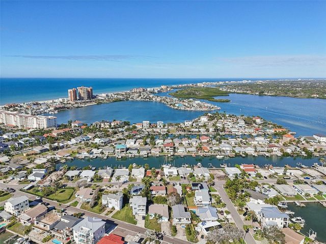 216 176TH AVENUE E, Redington Shores, FL 33708