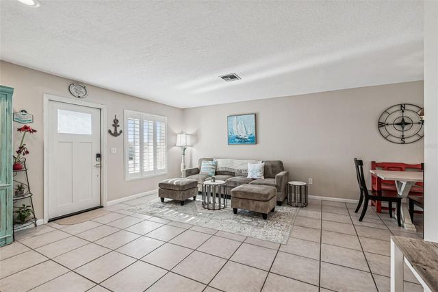 216 176TH AVENUE E, Redington Shores, FL 33708