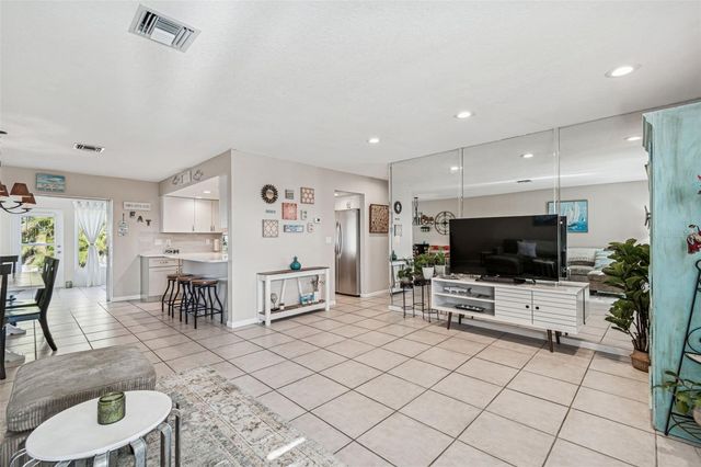216 176TH AVENUE E, Redington Shores, FL 33708