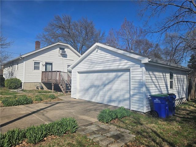 11223 W 59th Street, Shawnee, KS 66203