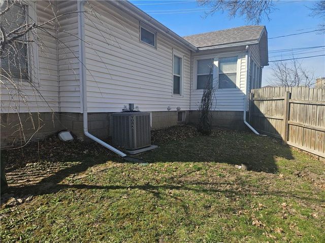 11223 W 59th Street, Shawnee, KS 66203