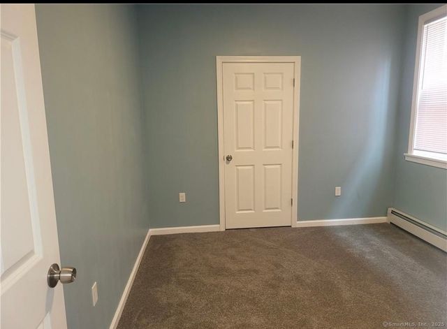 33 Center Street 2nd Floor, Hartford, CT 06120