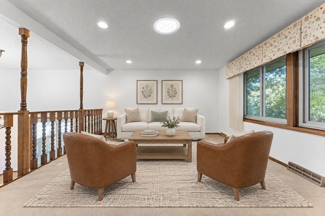 1810 Howell Street N, Falcon Heights, MN 55113