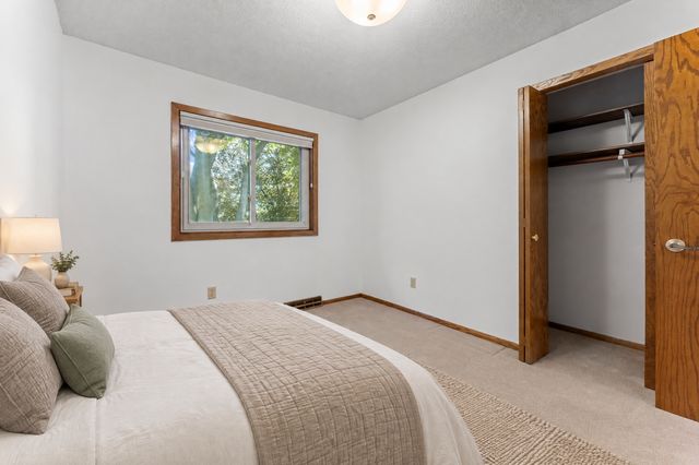 1810 Howell Street N, Falcon Heights, MN 55113