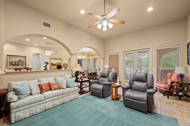6730 Frua, San Antonio, TX 78257