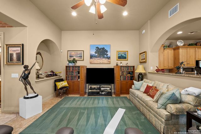 6730 Frua, San Antonio, TX 78257