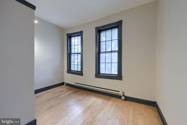 204 E MAIN ST, Mount Joy, PA 17552