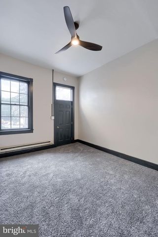 204 E MAIN ST, Mount Joy, PA 17552