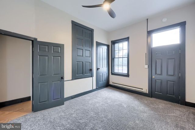 204 E MAIN ST, Mount Joy, PA 17552