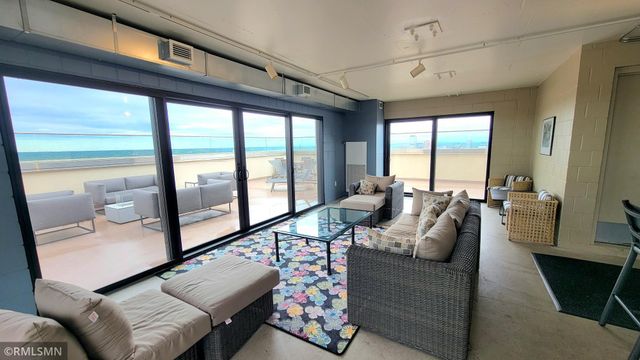 410 Groveland Avenue 202, Minneapolis, MN 55403