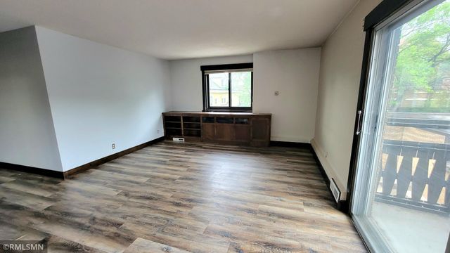 410 Groveland Avenue 202, Minneapolis, MN 55403
