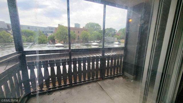410 Groveland Avenue 202, Minneapolis, MN 55403