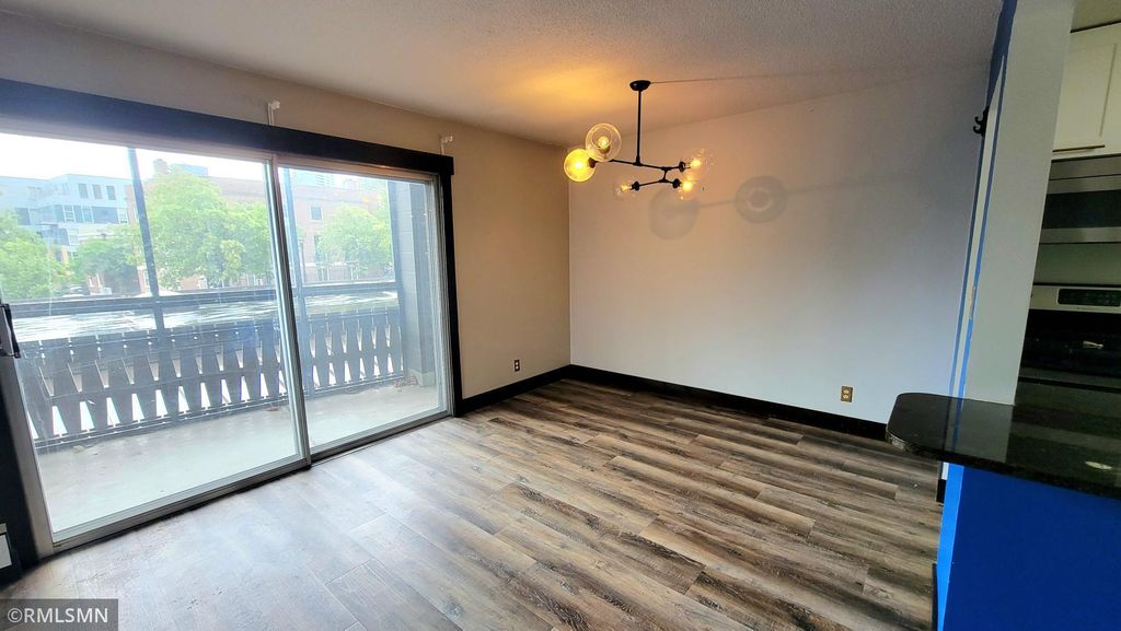 410 Groveland Avenue 202, Minneapolis, MN 55403 — photo 2