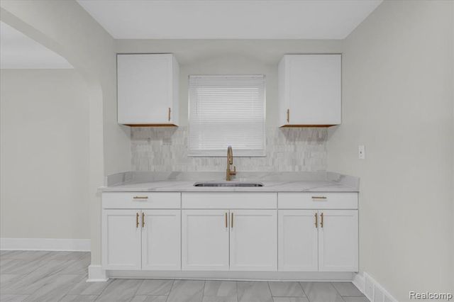 15213 Mettetal Street, Detroit, MI 48227