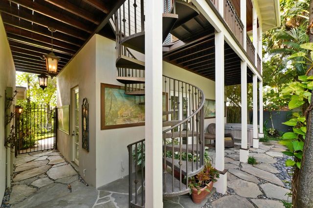 137 S Oak Street, Lantana, FL 33462