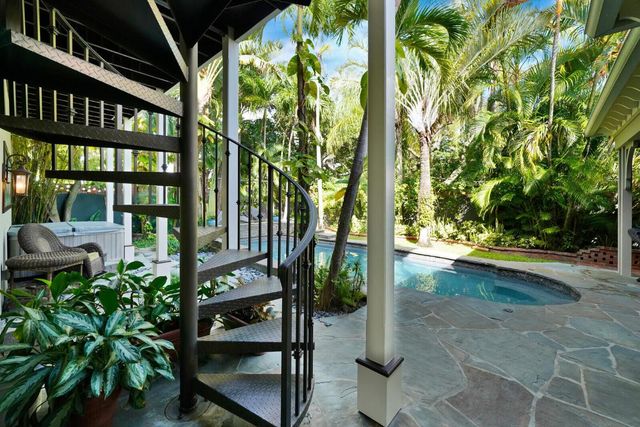 137 S Oak Street, Lantana, FL 33462