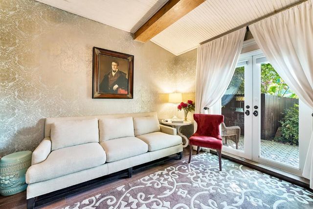 137 S Oak Street, Lantana, FL 33462