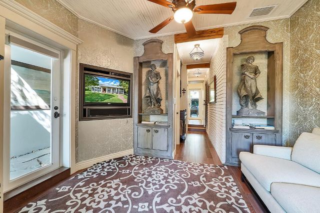 137 S Oak Street, Lantana, FL 33462