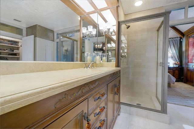 137 S Oak Street, Lantana, FL 33462