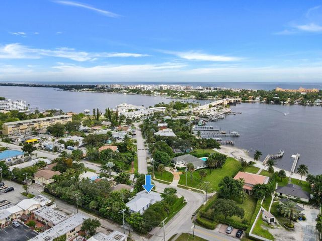137 S Oak Street, Lantana, FL 33462