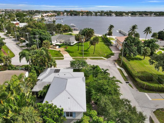 137 S Oak Street, Lantana, FL 33462