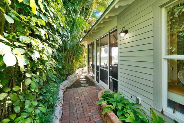 137 S Oak Street, Lantana, FL 33462