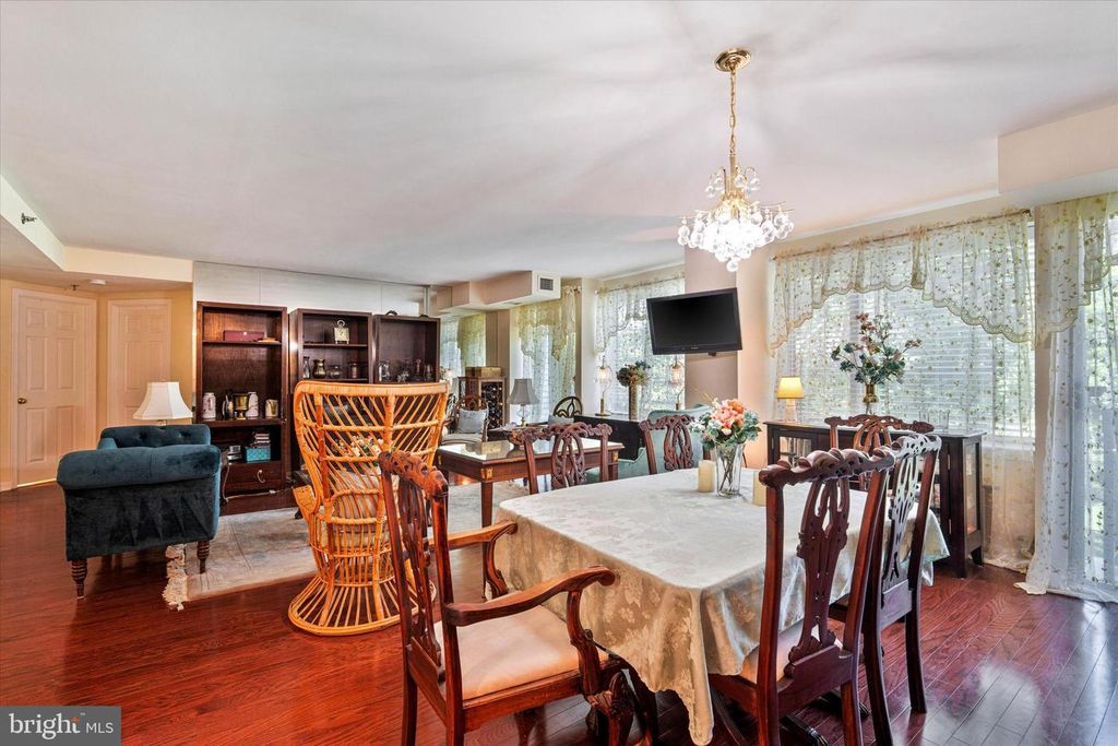Image 13 of property listing at 5450 WHITLEY PARK TER #301, Bethesda, MD 20814