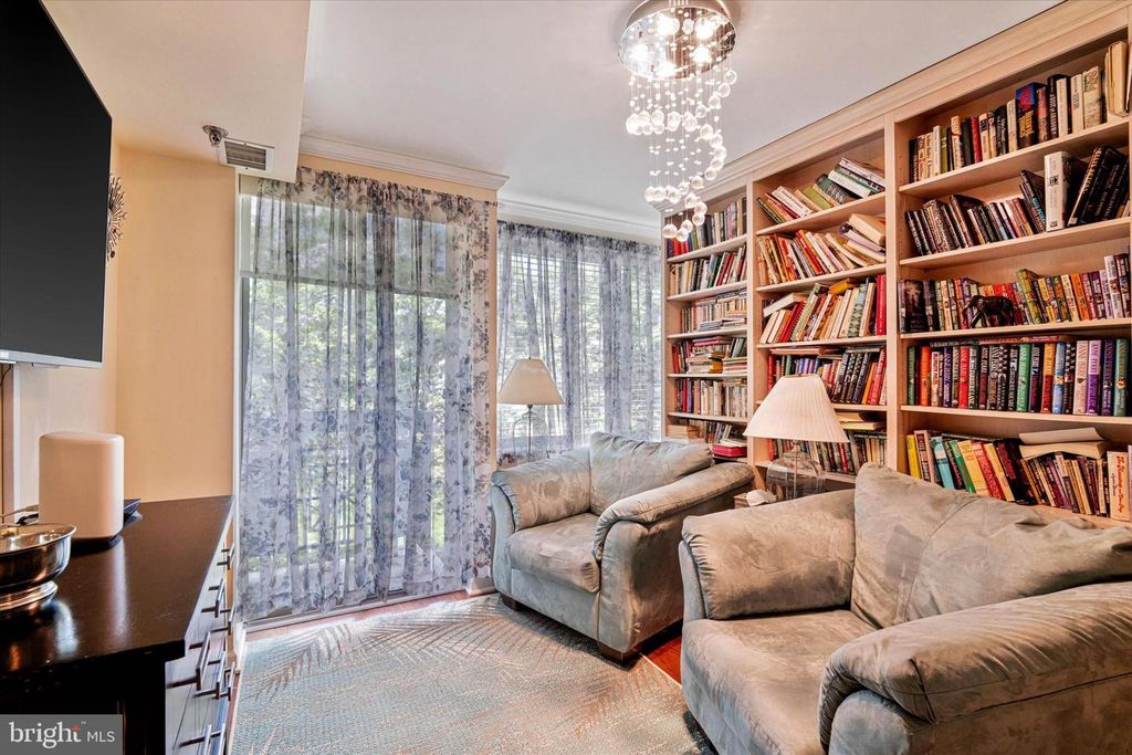Image 17 of property listing at 5450 WHITLEY PARK TER #301, Bethesda, MD 20814