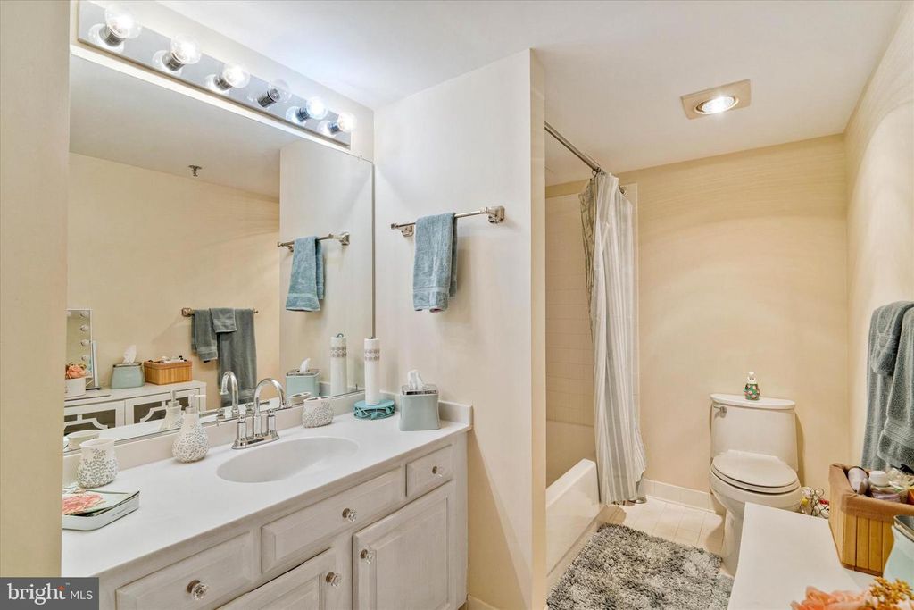 Image 22 of property listing at 5450 WHITLEY PARK TER #301, Bethesda, MD 20814