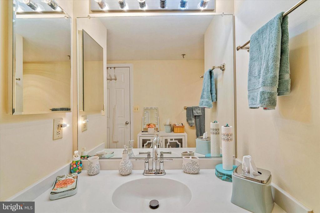 Image 23 of property listing at 5450 WHITLEY PARK TER #301, Bethesda, MD 20814